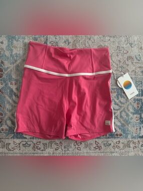 Vuori All The Feels Corset Short 4” Sunset Pink M